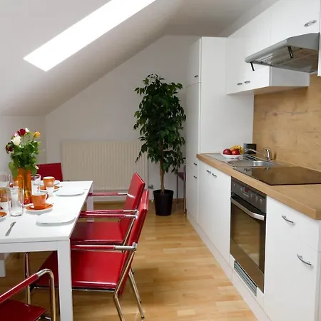 Haus Sagerer Near Attersee And Mondsee Lägenhet