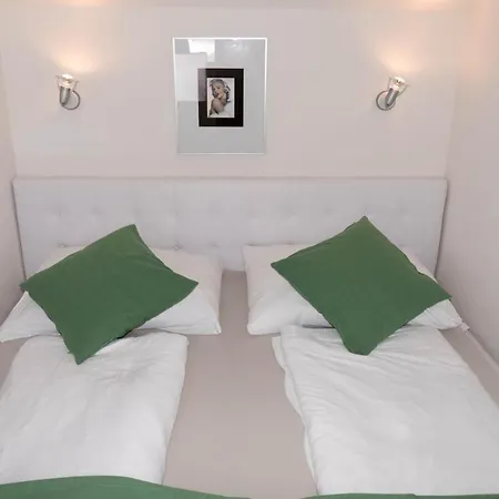 Haus Sagerer Near Attersee And Mondsee アパート Strass im Attergau